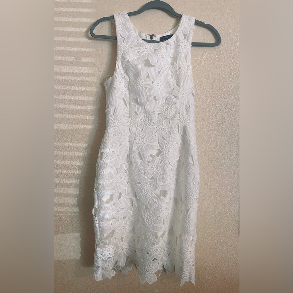 Astr the label white bodycon lace Dress M - Picture 2 of 8